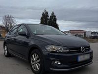 Gebraucht VW Polo 95 PS (69 kW) 2019 Grau Kleinwagen