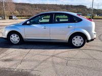 Gebraucht Ford Focus 116 PS (85 kW) 2008 Silber Limousine