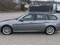 Gebraucht BMW 320 184 PS (135 kW) 2012 Grau Kombi