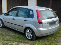 Gebraucht Ford Fiesta 69 PS (50 kW) 2003 Silber Kleinwagen
