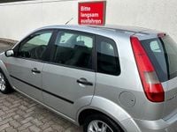 Second-hand Ford Fiesta 2004 Argintiu Hatchback