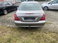 Gebraucht Mercedes E200 184 PS (135 kW) 2006 Silber Limousine