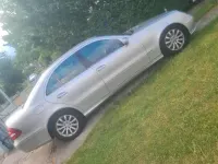 Gebraucht Mercedes E270 170 PS (125 kW) 2002 Silber Limousine