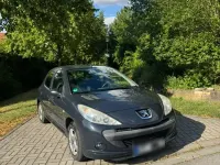 Gebraucht Peugeot 206+ 60 PS (44 kW) 2009 Schwarz Kleinwagen
