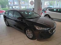 Gebraucht Ford Focus Titanium 125 PS (91 kW) 2022 Obsidian schwarz metallic Kombi