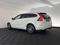 Gebraucht Volvo V60 Summum 288 PS (211 kW) 2016 Weiß Kombi