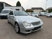 Gebraucht Mercedes C200 163 PS (119 kW) 2006 Silber Coupé
