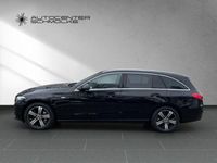 Gebraucht Mercedes C300e 204 PS (150 kW) 2025 Lack obsidianschwarz (metallic) Kombi