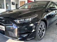 Neu Kia Ceed Spirit 140 PS (102 kW) 2025 Schwarz Kleinwagen