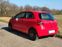 gebraucht Toyota Yaris 1.3 BENZIN