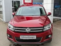 Gebraucht VW Tiguan LOUNGE 184 PS (135 kW) 2016 Wild cherry red metallic SUV