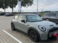 Second-hand Mini Cooper SE Classic 135 kW (184 CP) 2022 Gri Hatchback