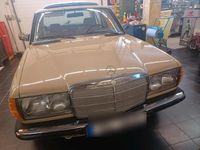 Gebraucht Mercedes 200 109 PS (80 kW) 1983 Braun Limousine