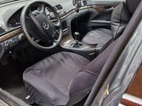 Second-hand Mercedes E200 140 CP (102 kW) 2008 Gri Berlinǎ