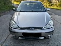 Second-hand Ford Focus Ghia 101 CP (74 kW) 2003 Gri Berlinǎ