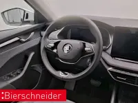 Gebraucht Skoda Octavia Selection 150 PS (110 kW) 2024 Weiss Kombi