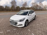 Gebraucht Hyundai i20 Active 90 PS (66 kW) 2017 Weiß Kleinwagen