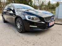 Gebraucht Volvo V60 152 PS (111 kW) 2017 Schwarz Kombi