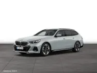 Gebraucht BMW 520 Sport Line 197 PS (144 kW) 2026 Grau Kombi