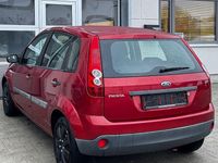 Gebraucht Ford Fiesta Ambiente 80 PS (58 kW) 2006 Rot Limousine