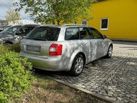 Second-hand Audi A4 105 CP (77 kW) 2004 Gri Hatchback