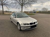 Gebraucht BMW 318 143 PS (105 kW) 2001 Silber Limousine