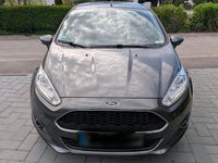 Gebraucht Ford Fiesta Titanium 101 PS (74 kW) 2017 Grau Limousine
