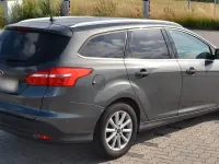 Gebraucht Ford Focus Titanium 120 PS (88 kW) 2017 Grau Kombi