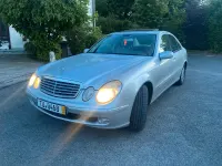 Używany Mercedes E220 150 KM (110 kW) 2002 Srebrny Sedan/Limuzyna