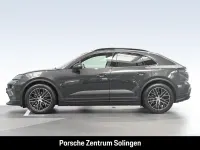 Neu Porsche Macan 4 Electric 300 kW (408 PS) 2026 Silber SUV