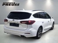 Gebraucht Ford Focus ST-Line X 125 PS (91 kW) 2024 Weiß Limousine