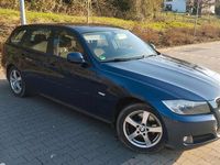 Gebraucht BMW 316 2011 Blau Limousine