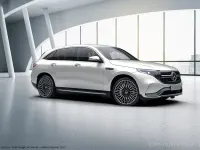 Gebraucht Mercedes EQC400 AMG line 300 kW (408 PS) 2023 Manufaktur opalithweiß bright SUV