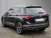 Gebraucht VW Tiguan Move 150 PS (110 kW) 2023 Deep black perleffekt SUV
