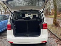 Gebraucht VW Touran 110 PS (80 kW) 2011 Weiß Van / Kleinbus