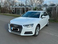 Używany Audi A4 Design 190 KM (139 kW) 2016 Biały Kombi