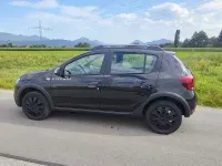 Gebraucht Dacia Sandero Celebration 90 PS (66 kW) 2017 Schwarz Limousine
