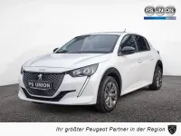 Gebraucht Peugeot e-208 Allure 100 kW (136 PS) 2023 Weiss (metallic) Kleinwagen