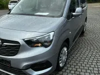Używany Opel Combo Edition 110 KM (80 kW) 2020 Srebrny Minivan