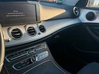 Gebraucht Mercedes E220 194 PS (142 kW) 2019 Weiß Kombi