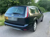 Gebraucht Ford Focus 108 PS (79 kW) 2010 Schwarz Kombi