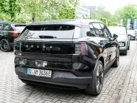 Gebraucht Volvo EX30 Ultra 200 kW (272 PS) 2026 Onyx schwarzmetallic SUV