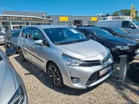 Gebraucht Toyota Verso Edition-S 147 PS (108 kW) 2018 Silber Van / Kleinbus