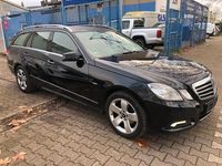 Gebraucht Mercedes E220 170 PS (125 kW) 2011 Schwarz Kombi