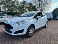 Używany Ford Fiesta Trend 75 KM (55 kW) 2017 Biały Hatchback