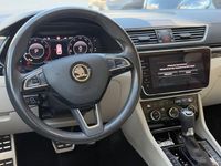 Gebraucht Skoda Superb LAURIN & KLEMENT 272 PS (200 kW) 2019 Schwarz Kombi