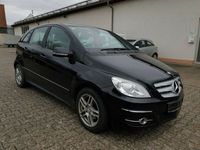 Gebraucht Mercedes B200 136 PS (100 kW) 2011 Schwarz Van / Kleinbus