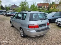 Gebraucht Kia Carens EX 126 PS (92 kW) 2003 Silber Van / Kleinbus