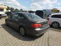 Gebraucht BMW 320 Sport Line 170 PS (125 kW) 2010 Braun Coupé
