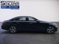 Gebraucht Mercedes E200 Advanced 227 PS (166 kW) 2024 Obsidianschwarz  metalliclack Limousine